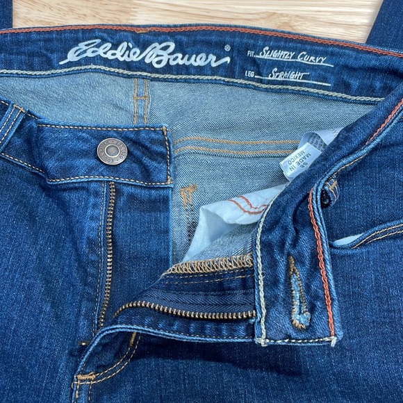EDDIE BAUER SLIGHTLY CURVY~STRAIT LEG SPECIALLY DYED JEAN - Picture 7 of 10